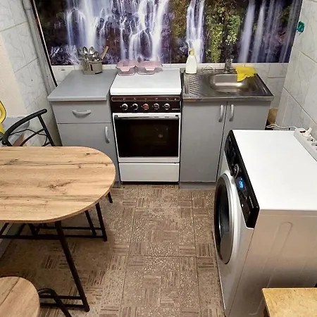 דירה Quiet Luxury Near The Metro Lukyanovka. קייב